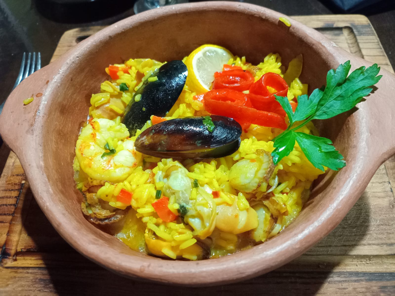 Paella preparada en Lo de Nora